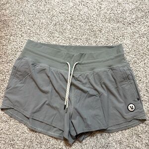 Vuori Seabreeze shorts